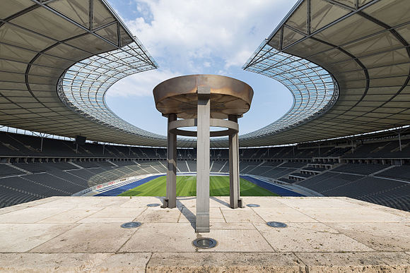 Olympiastadion_Berlin_Innenansicht