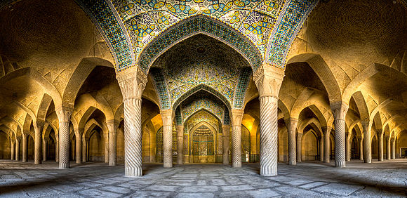 Vakil_mosque_Panorama